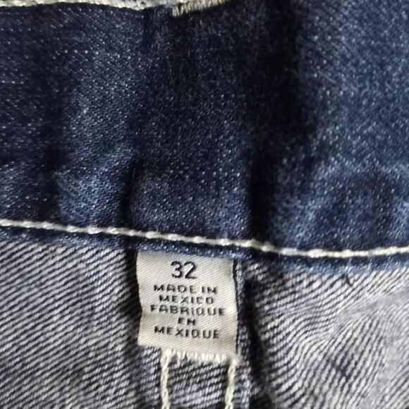 True Religion Slim Men's Distressed Dark Wash Denim Jeans Size 32x33 - Picture 12 of 12